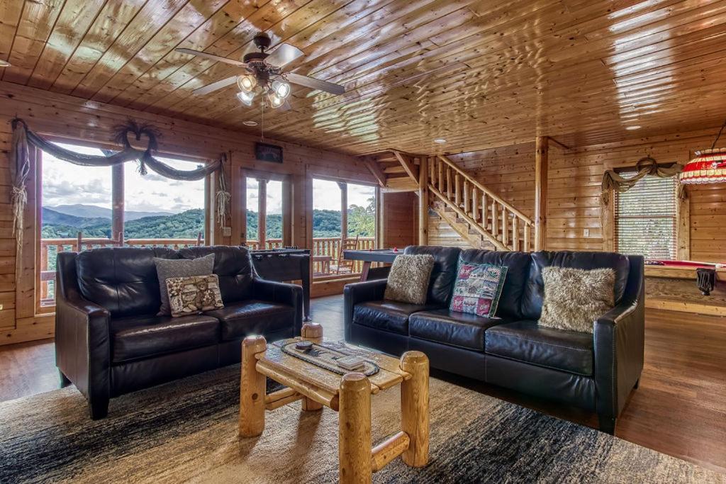 Вилла Endless View- Amazing Panoramic Mountain Views, Pool Access, Free Area Attraction Tickets Севьервилл Экстерьер фото