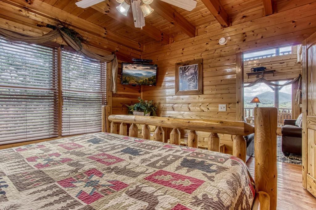 Вилла Endless View- Amazing Panoramic Mountain Views, Pool Access, Free Area Attraction Tickets Севьервилл Экстерьер фото