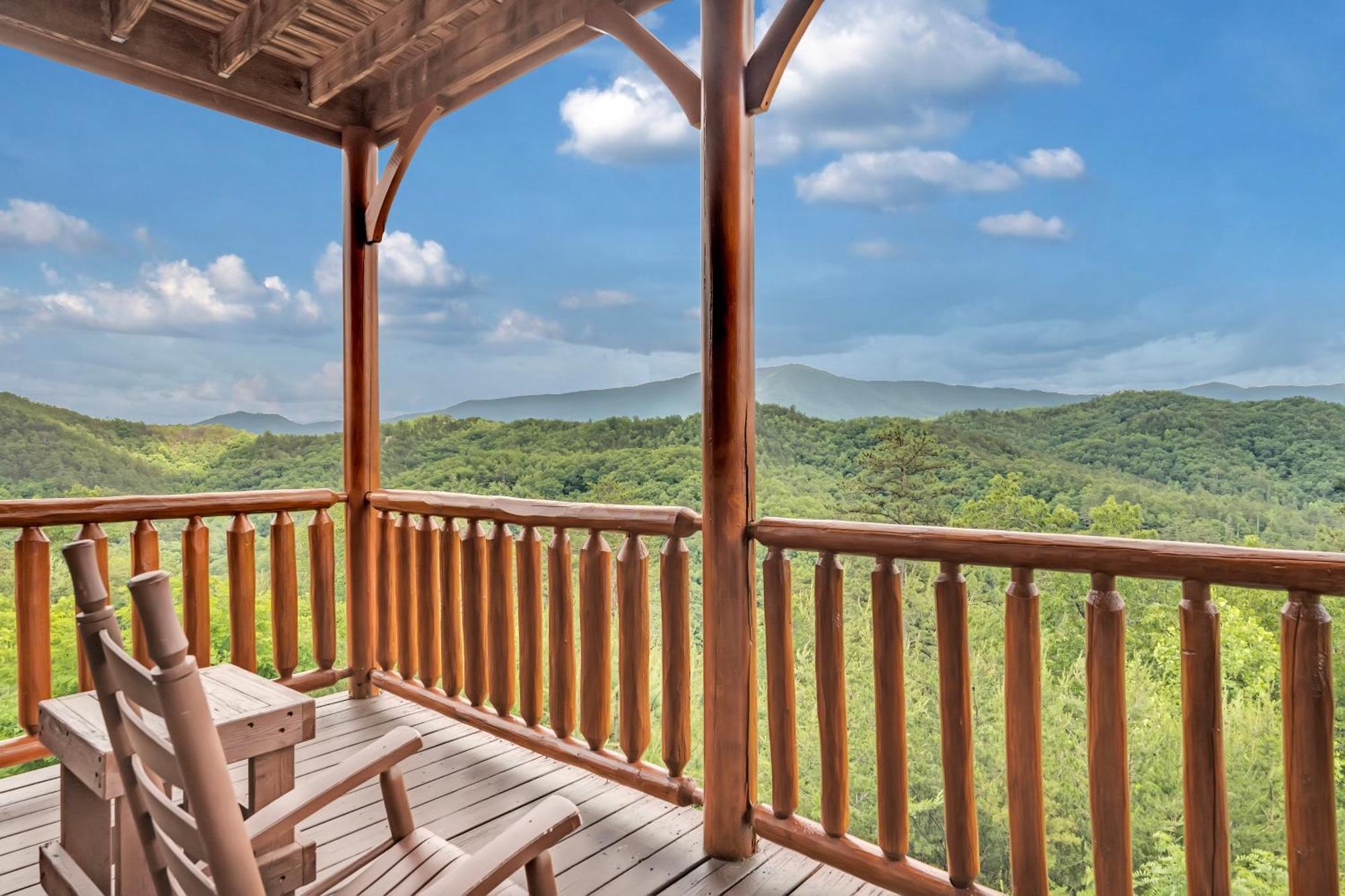 Вилла Endless View- Amazing Panoramic Mountain Views, Pool Access, Free Area Attraction Tickets Севьервилл Экстерьер фото
