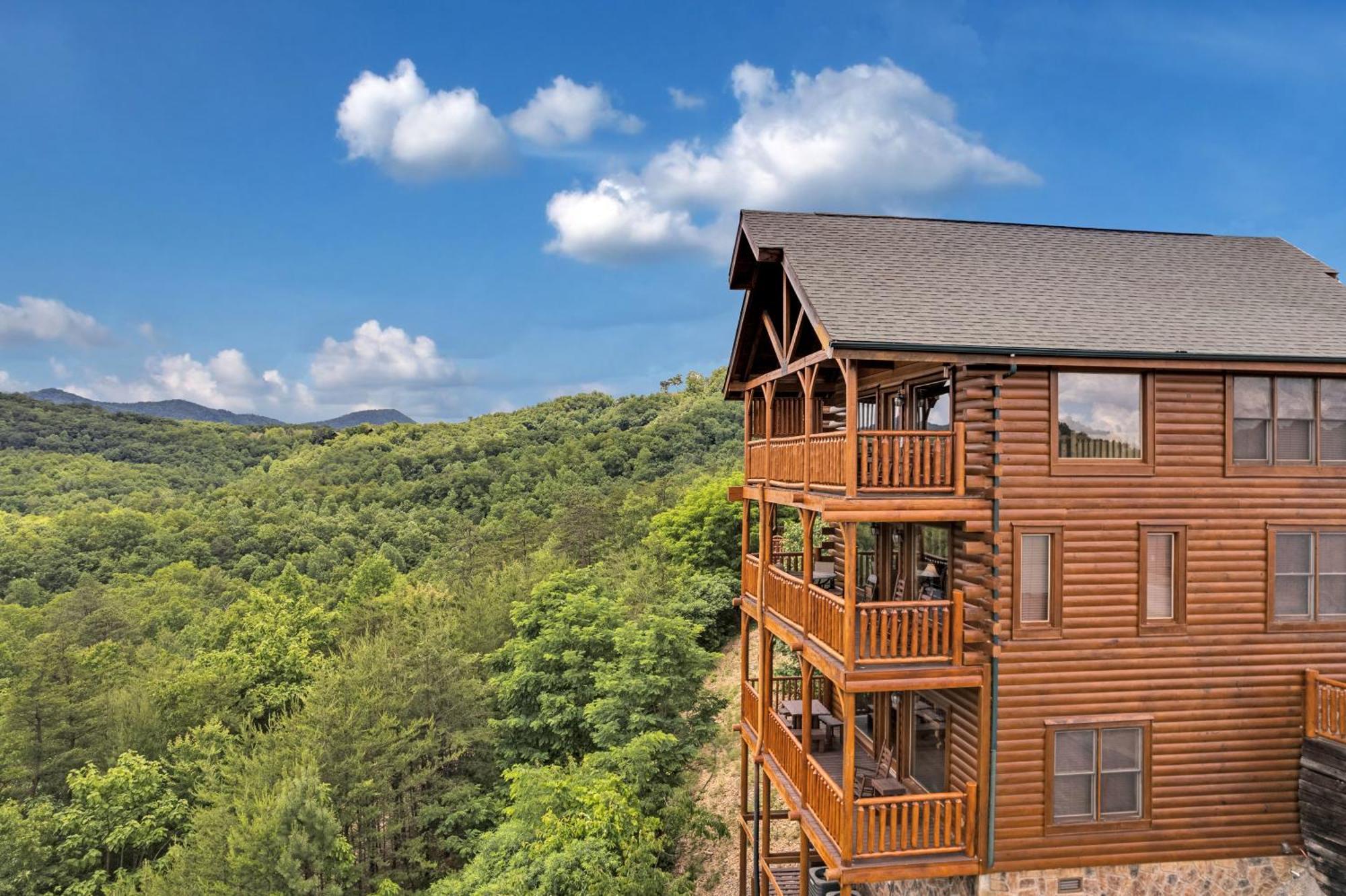 Вилла Endless View- Amazing Panoramic Mountain Views, Pool Access, Free Area Attraction Tickets Севьервилл Экстерьер фото