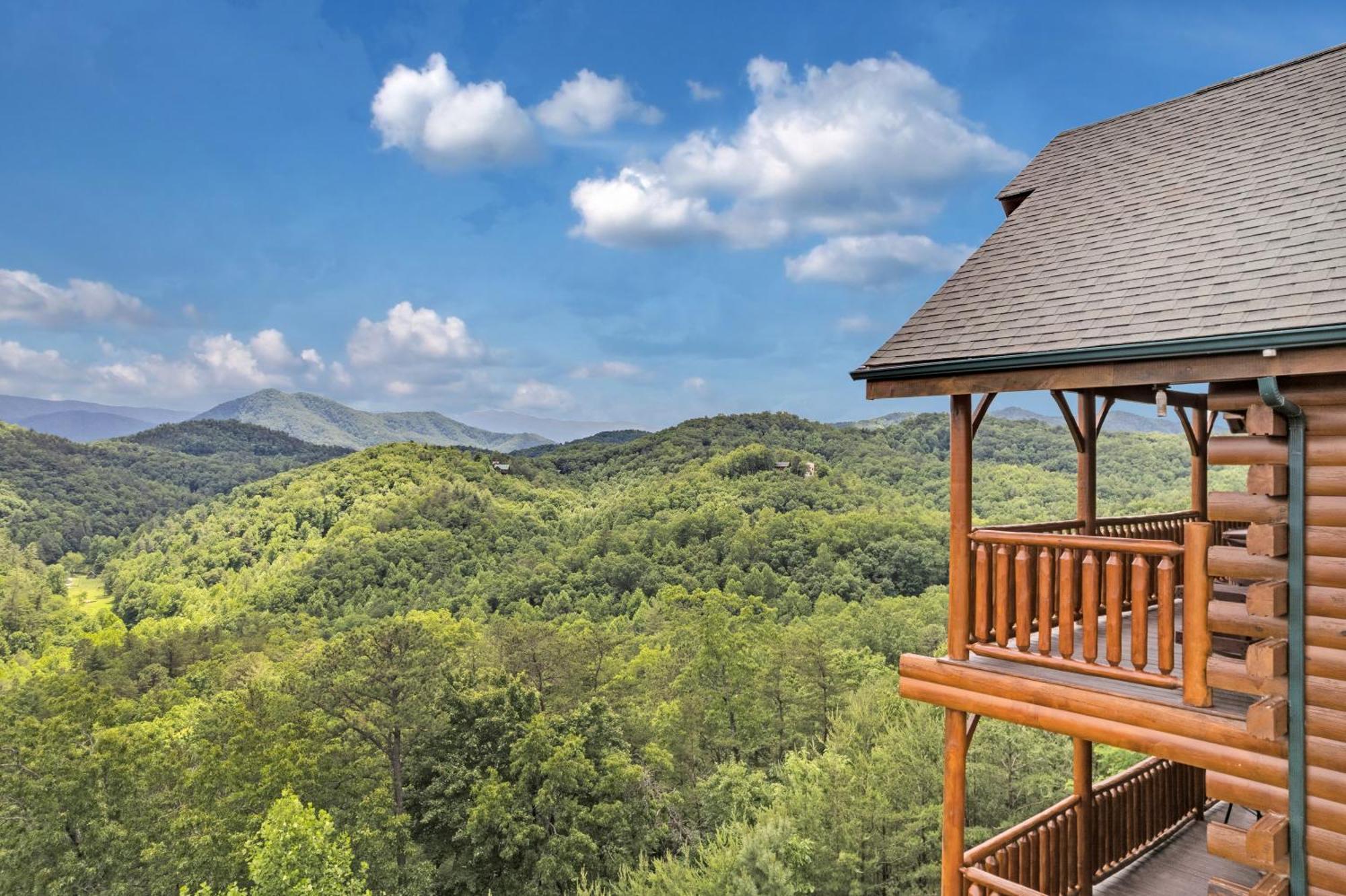 Вилла Endless View- Amazing Panoramic Mountain Views, Pool Access, Free Area Attraction Tickets Севьервилл Экстерьер фото