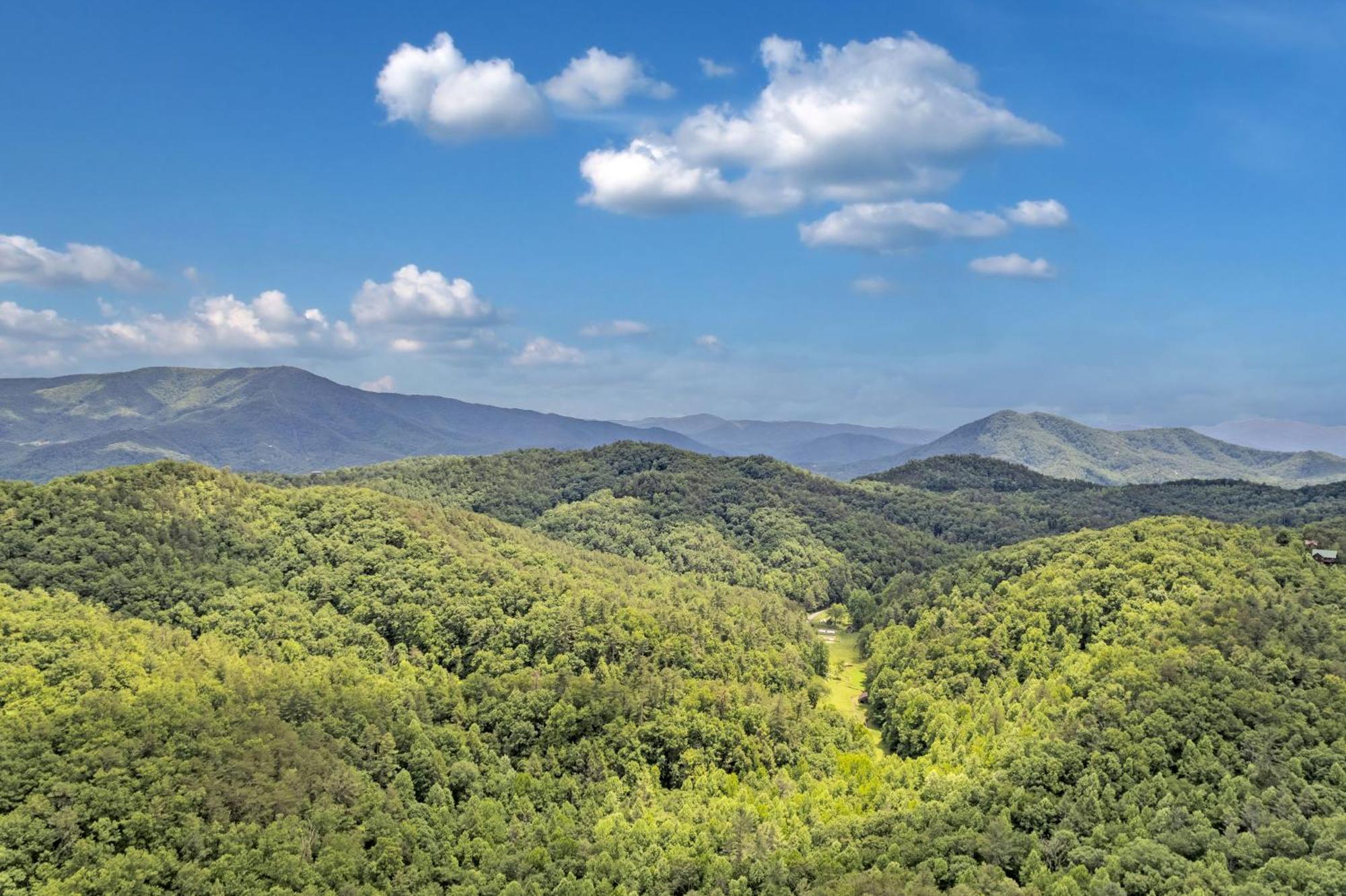 Вилла Endless View- Amazing Panoramic Mountain Views, Pool Access, Free Area Attraction Tickets Севьервилл Экстерьер фото