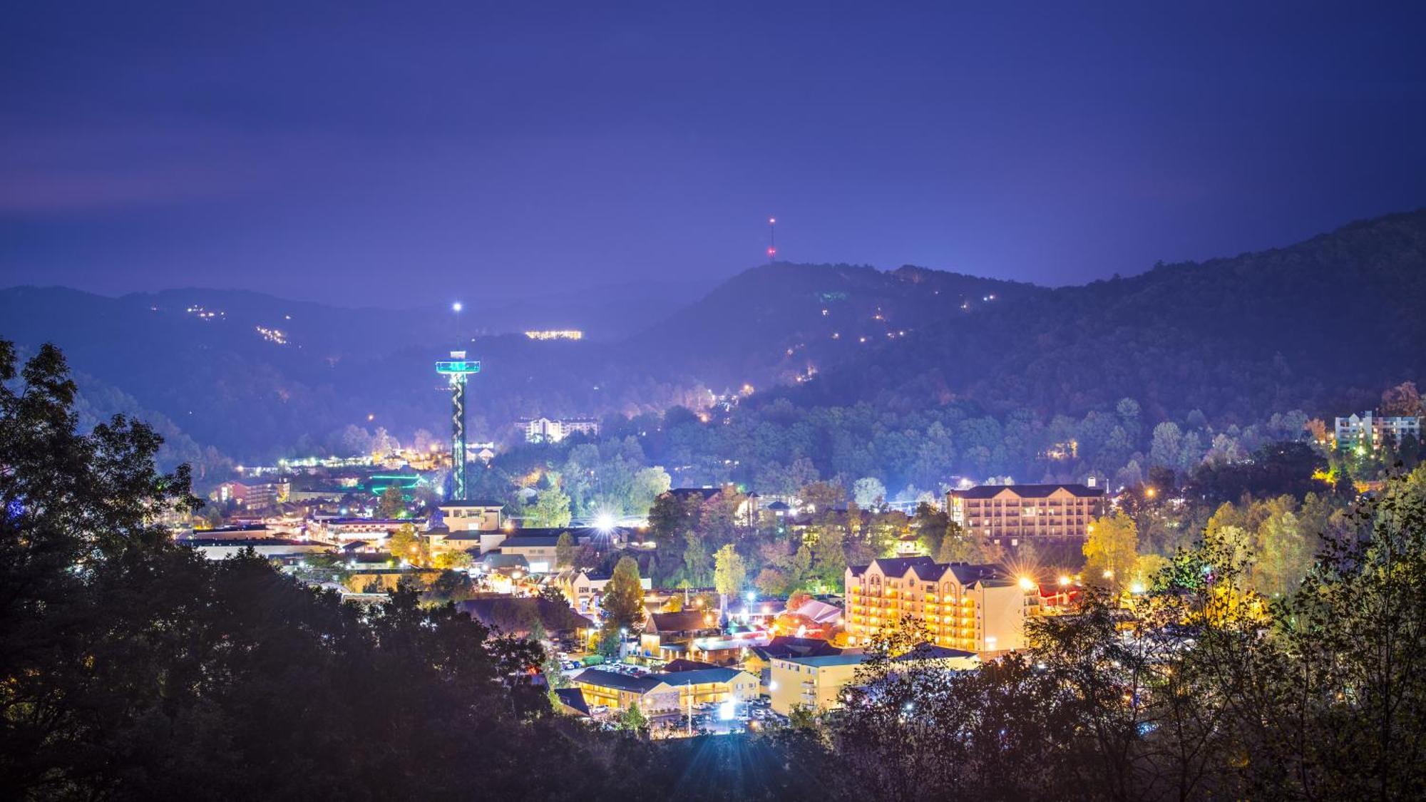Вилла Endless View- Amazing Panoramic Mountain Views, Pool Access, Free Area Attraction Tickets Севьервилл Экстерьер фото